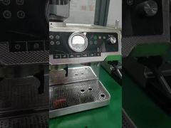 Η μηχανή καφέ Espresso με ενσωματωμένο αλεξίπτωτο 2800W