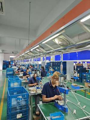 1200W Τιτανίου Ζεστή Αεροβουρτσάκια με 1 έτος εγγύηση και διπλή τάση για εύκολο στυλ μαλλιών